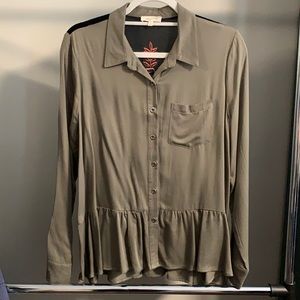 Mystree Size Small Button Up Shirt